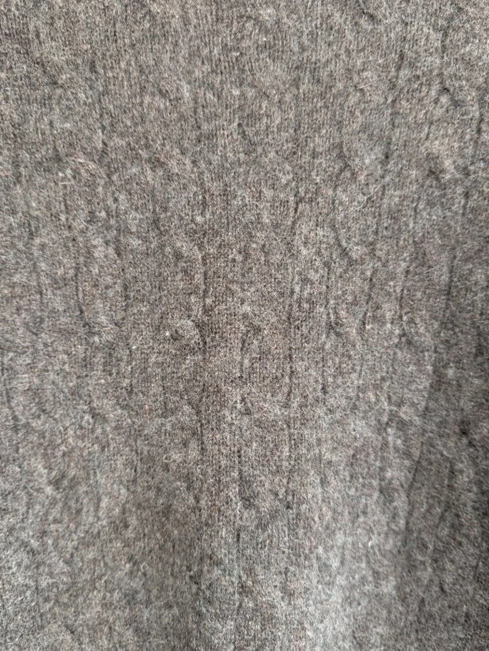 New Scotland Women's 100% Cashmere Cable Knit Crewneck Sweater Brown Medium